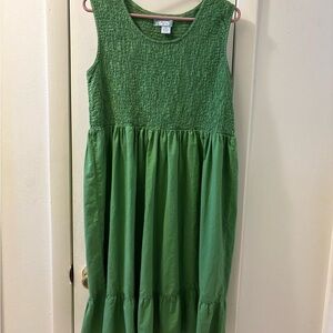 Green Sleeveless Dress